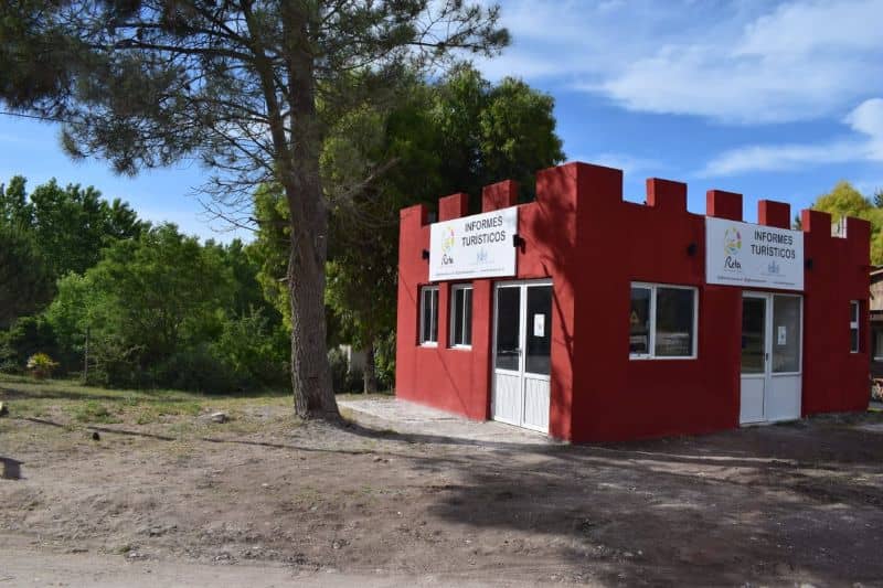 Frente de Oficina de Turismo